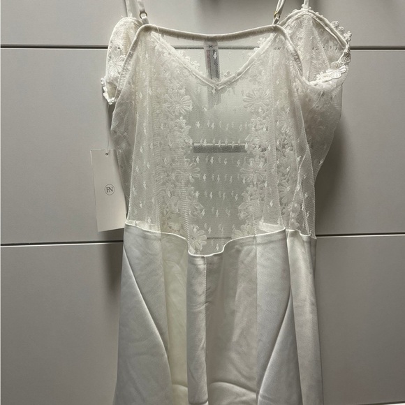 Flora Nikrooz Showstopper Chemise - Picture 5 of 8